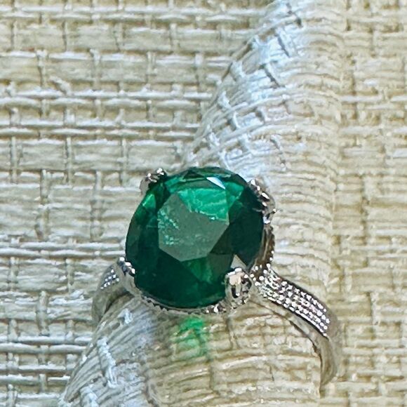 ⭐️NEW⭐️ 925 Sterling Silver PLATED Huge GREEN Flawless Paraiba Tourmaline RING❤️ - Picture 1 of 12